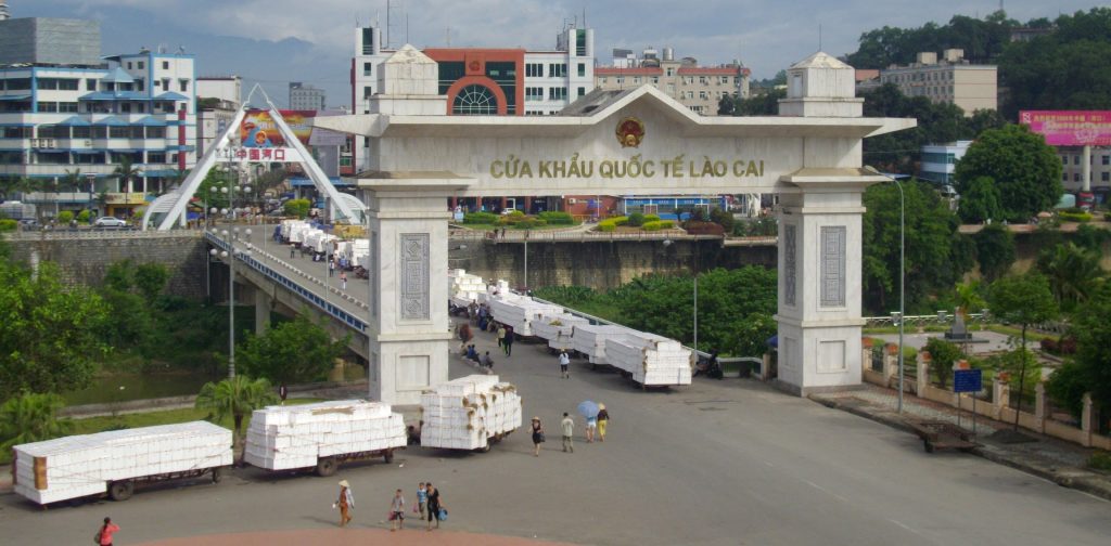 Xuất nhập khẩu chính ngạch