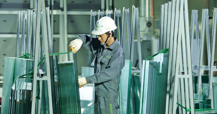 Thủ tục nhập khẩu kính xây dựng